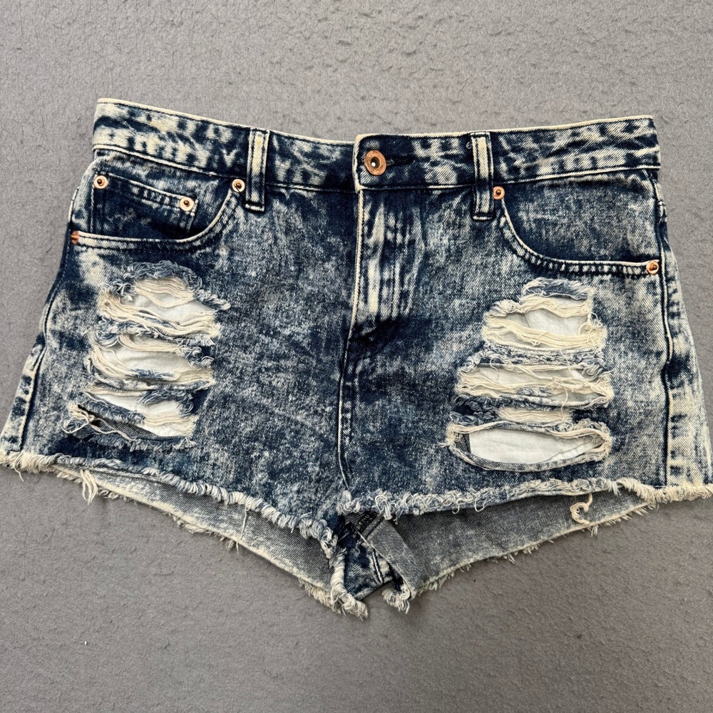 Forever 21‎ Booty Shorts Women's 27 Blue Acid Wash Distressed Cut Off High Rise
